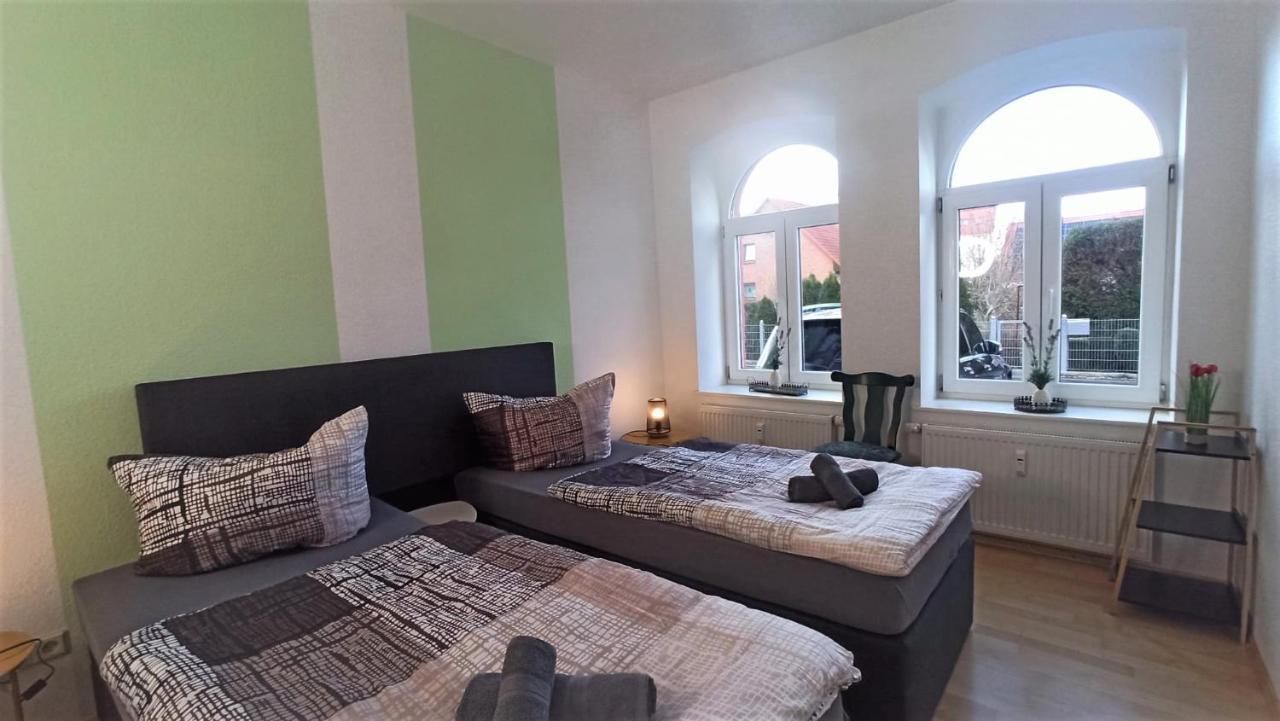 Apartment Fuer Bis Zu 7 Personen Mit Balkon Halberstadt Exteriör bild