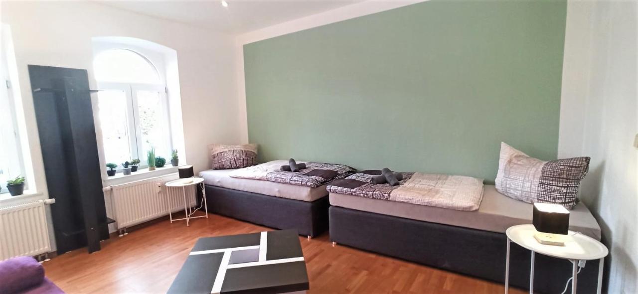 Apartment Fuer Bis Zu 7 Personen Mit Balkon Halberstadt Exteriör bild
